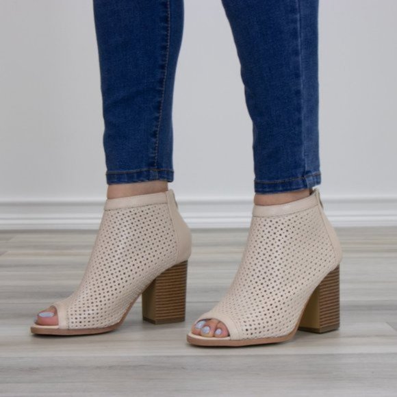 Off White Perforated Heeled Open Toe Ankle Boots - Picture 5 of 8